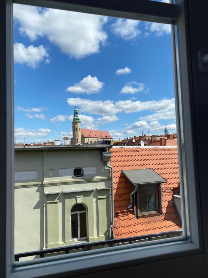 apartament Hrabala Jelenia Gora Bagian luar foto